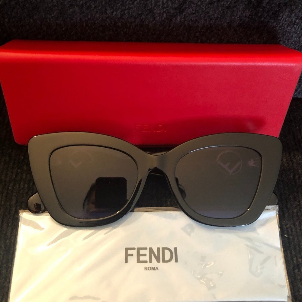 100% AUTHENTIC FENDI SUNGLASSES LIKE BRAND